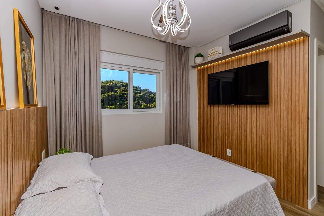 Apartamento à venda no Pioneiros: 