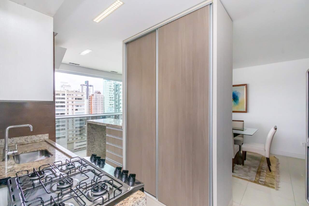Apartamento à venda no Pioneiros: 