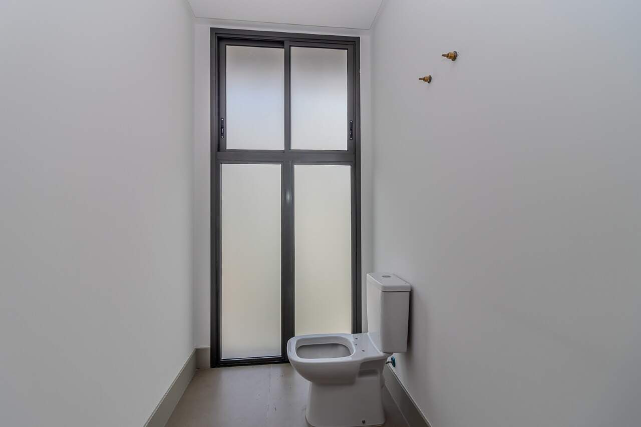 Apartamento à venda no Pioneiros: 
