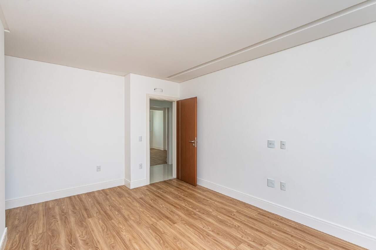 Apartamento à venda no Barra Sul: 