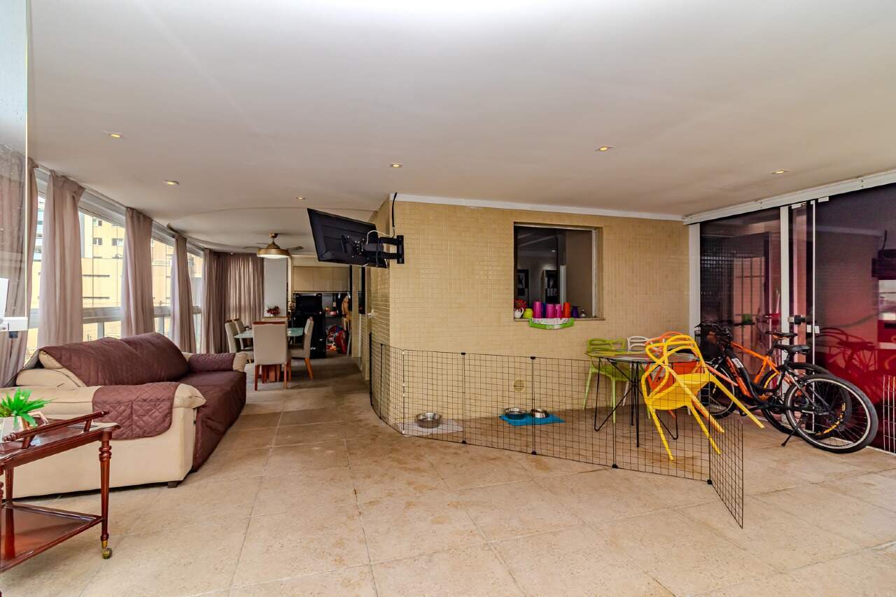 Apartamento diferenciado à venda no Centro: 