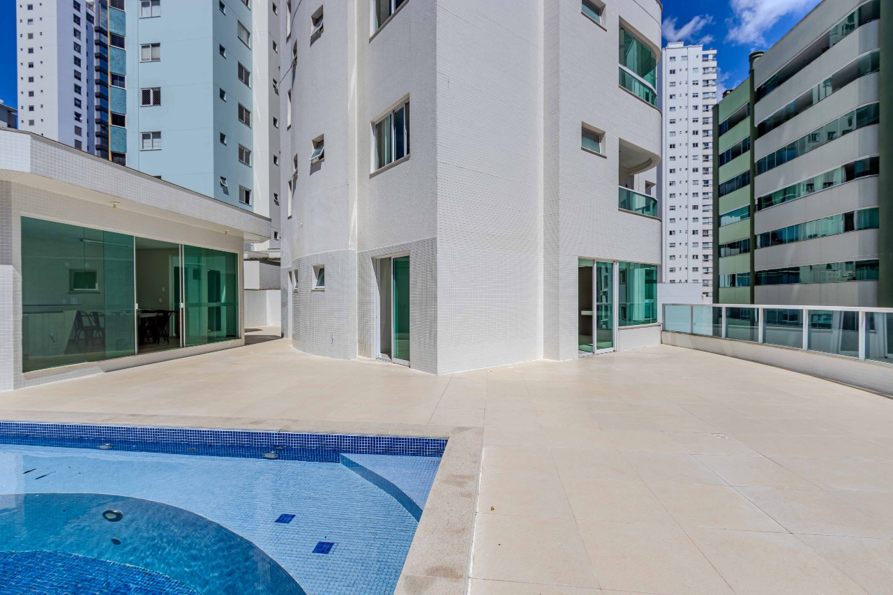 Apartamento diferenciado à venda no Pioneiros: 