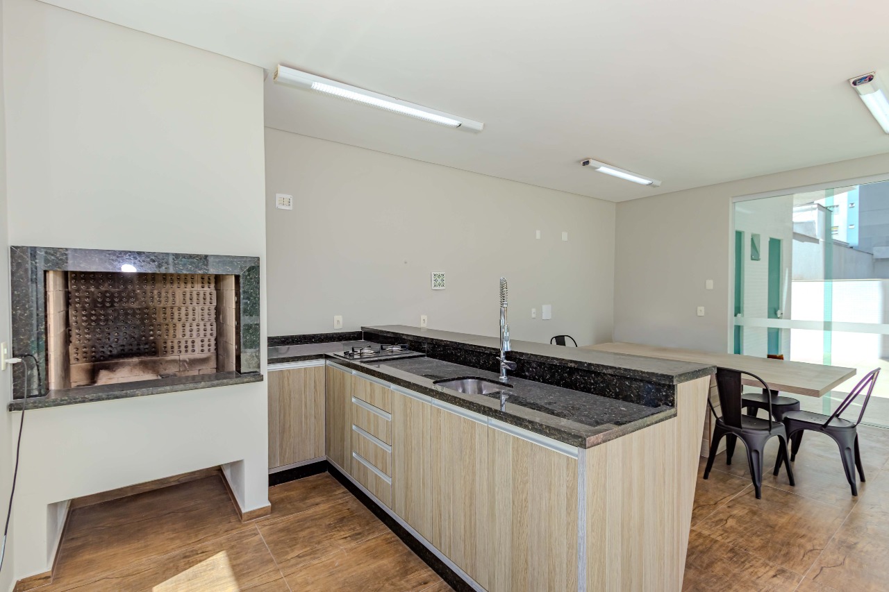Apartamento diferenciado à venda no Pioneiros: 
