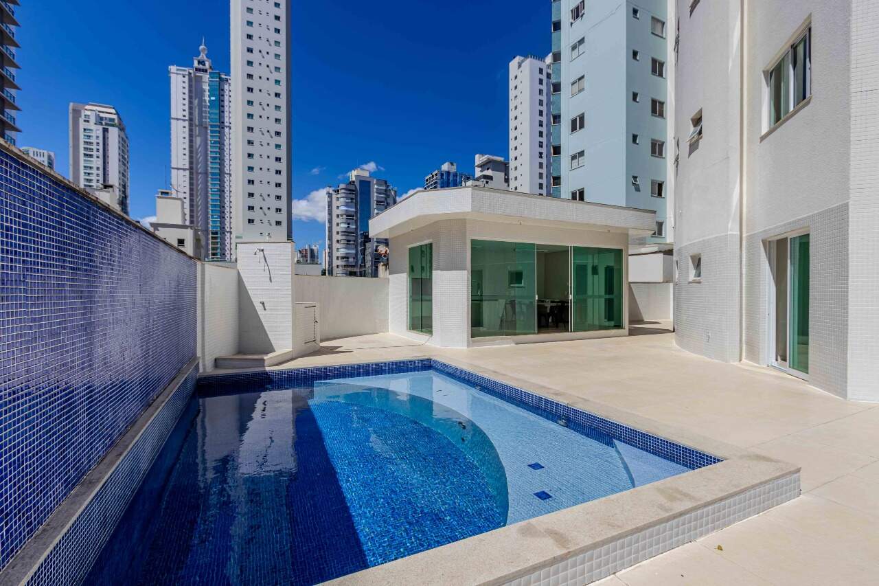 Apartamento diferenciado à venda no Pioneiros: 