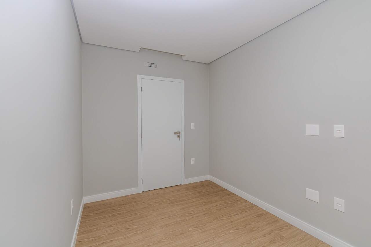 Apartamento à venda no Praia dos Amores: 