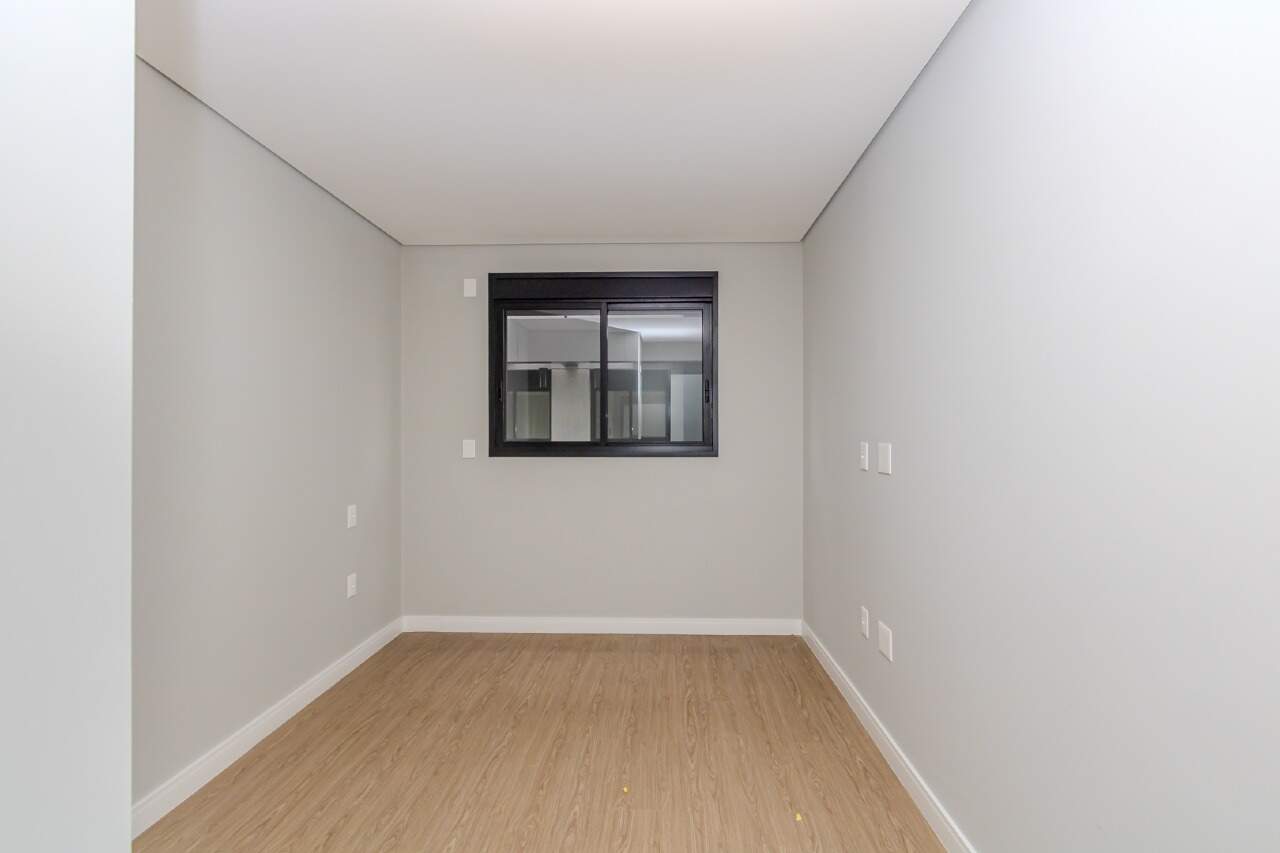 Apartamento à venda no Praia dos Amores: 