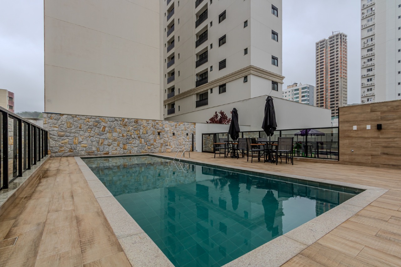 Apartamento à venda no Pioneiros: 