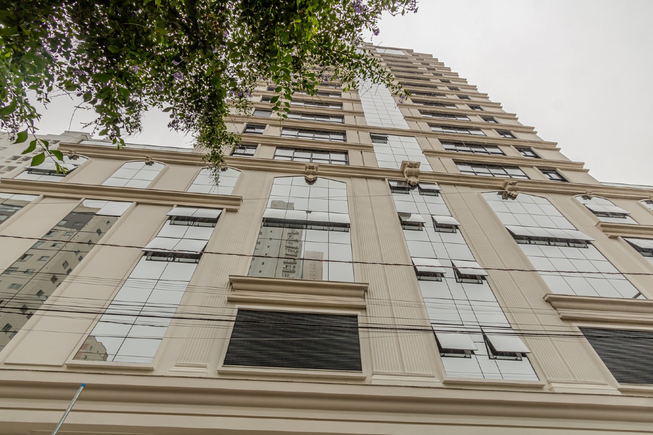 Apartamento à venda no Pioneiros: 