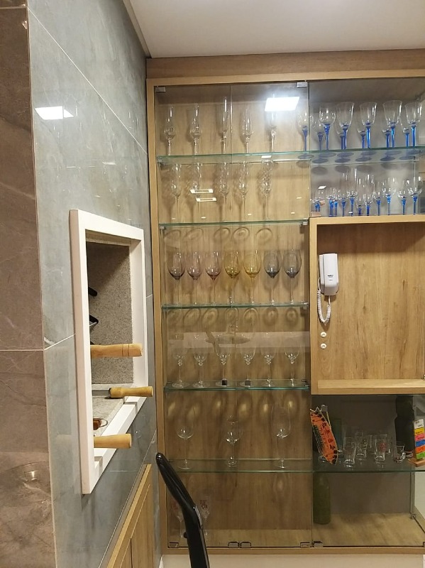 Apartamento diferenciado à venda no Centro: 