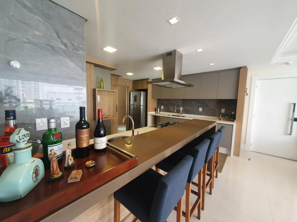 Apartamento diferenciado à venda no Centro: 