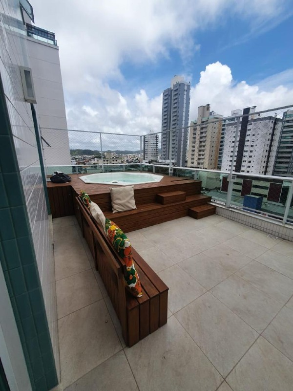 Apartamento diferenciado à venda no Centro: 