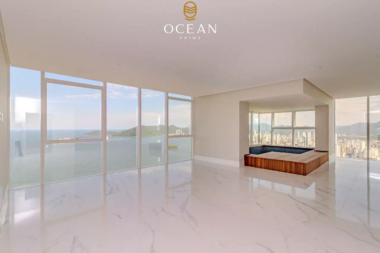 Apartamento à venda no Frente Mar: 