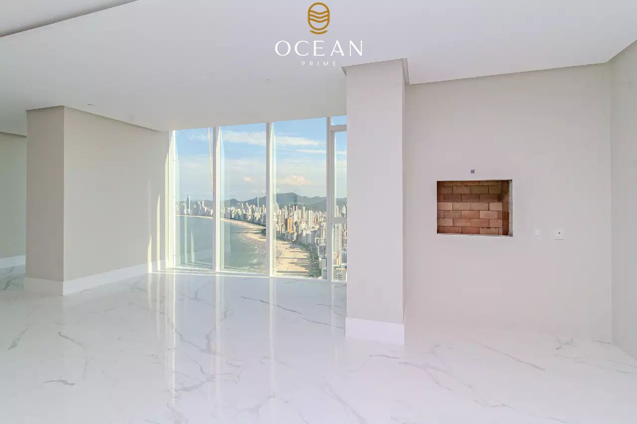Apartamento à venda no Frente Mar: 