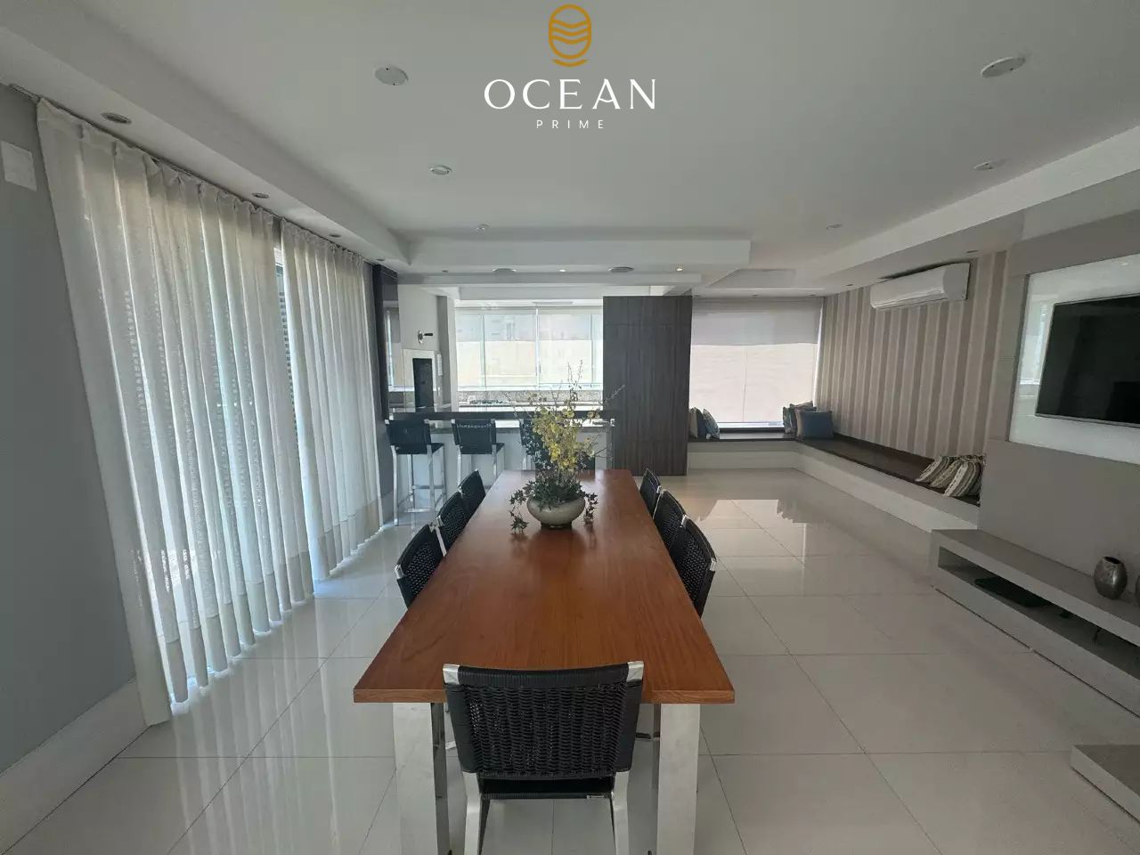 Apartamento Duplex à venda, 3 quartos, 3 suítes, 2 vagas, Centro - Balneário Camboriú/SC