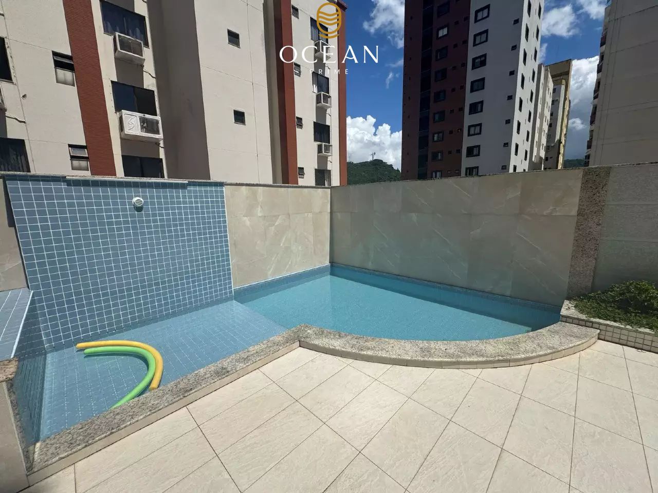 Apartamento Duplex à venda, 3 quartos, 3 suítes, 2 vagas, Centro - Balneário Camboriú/SC