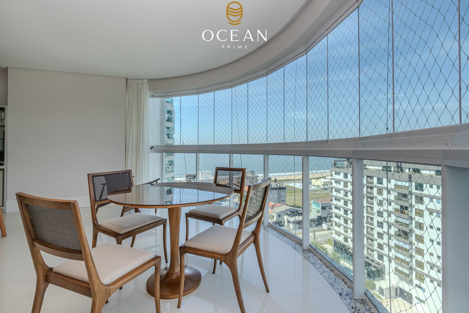 Apartamento à venda em Pioneiros, Balneário Camboriú/SC — foto principal