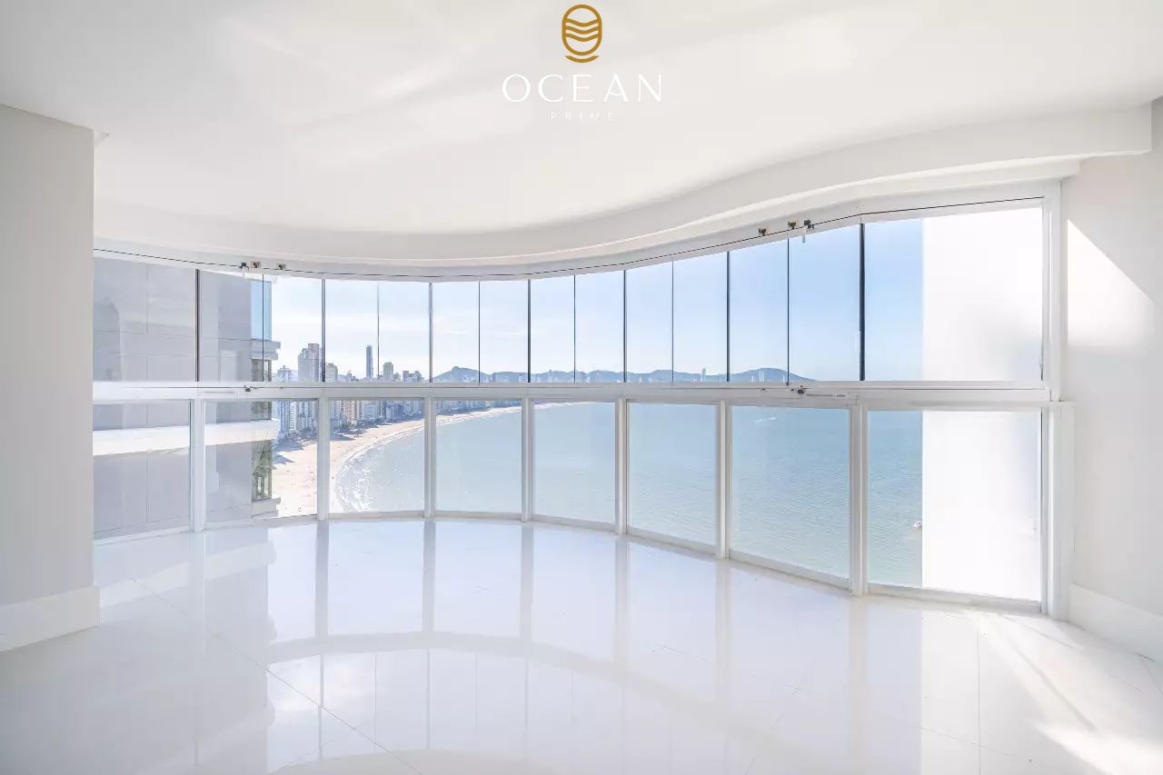 Apartamento à venda no Frente Mar: