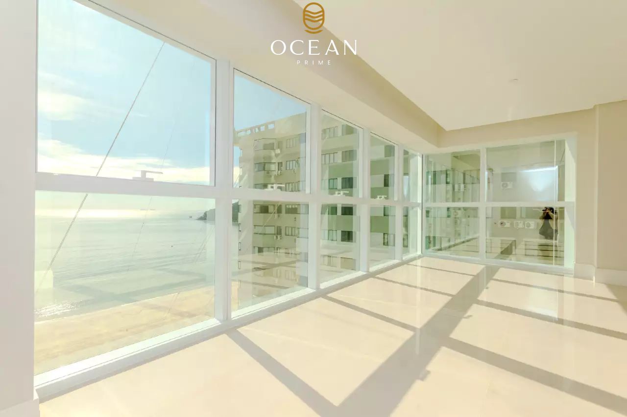 Apartamento à venda no Frente Mar: 