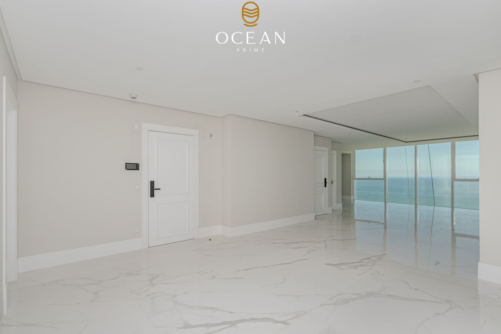 Apartamento no Edifício Boreal Tower em Balneário Camboriú - Frente Mar