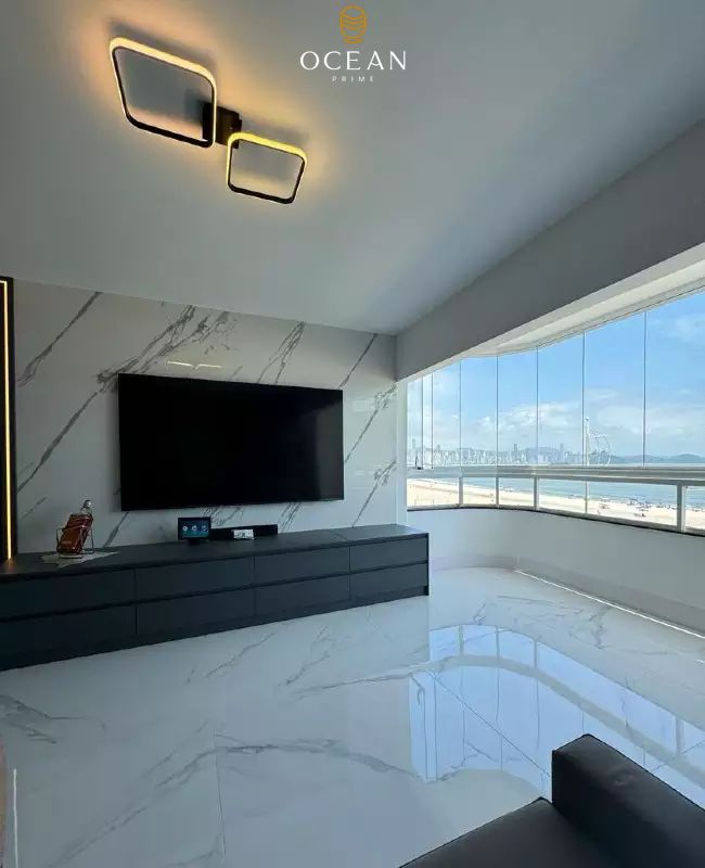 Apartamento à venda no Frente Mar: