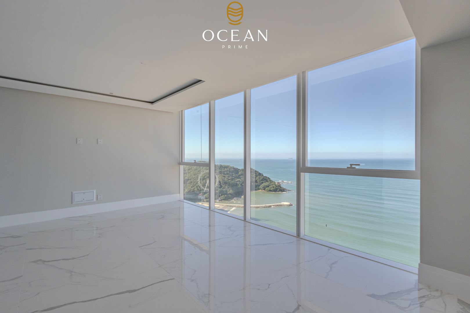 Apartamento no Edifício Boreal Tower em Balneário Camboriú - Frente Mar