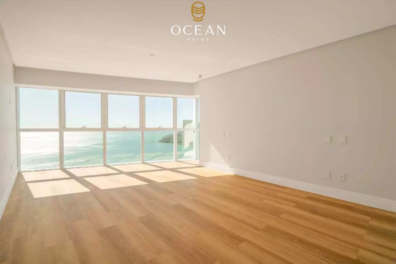 Apartamento à venda no Frente Mar: 