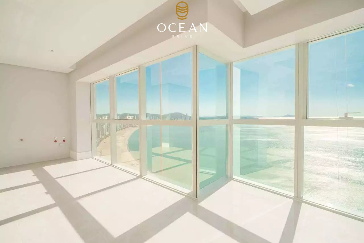 Apartamento à venda no Frente Mar: 