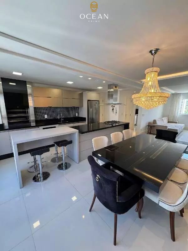 Apartamento à venda no Pioneiros: 
