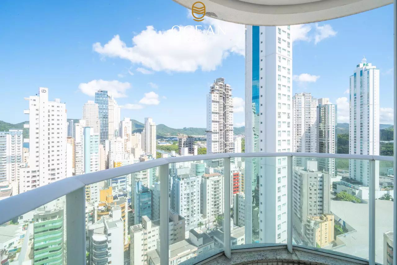 Apartamento Duplex à venda no Barra Sul: