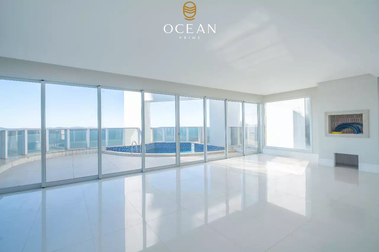 Cobertura Duplex à venda no Frente Mar: