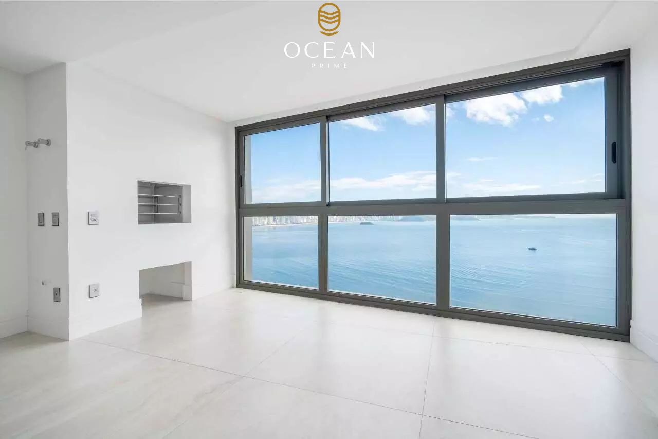 Apartamento à venda no Frente Mar: 