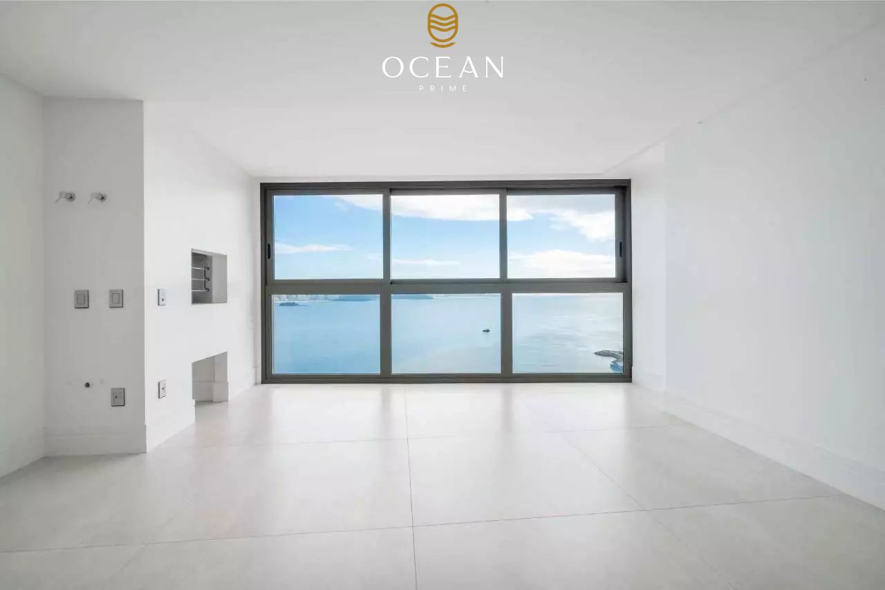 Apartamento à venda no Frente Mar: 