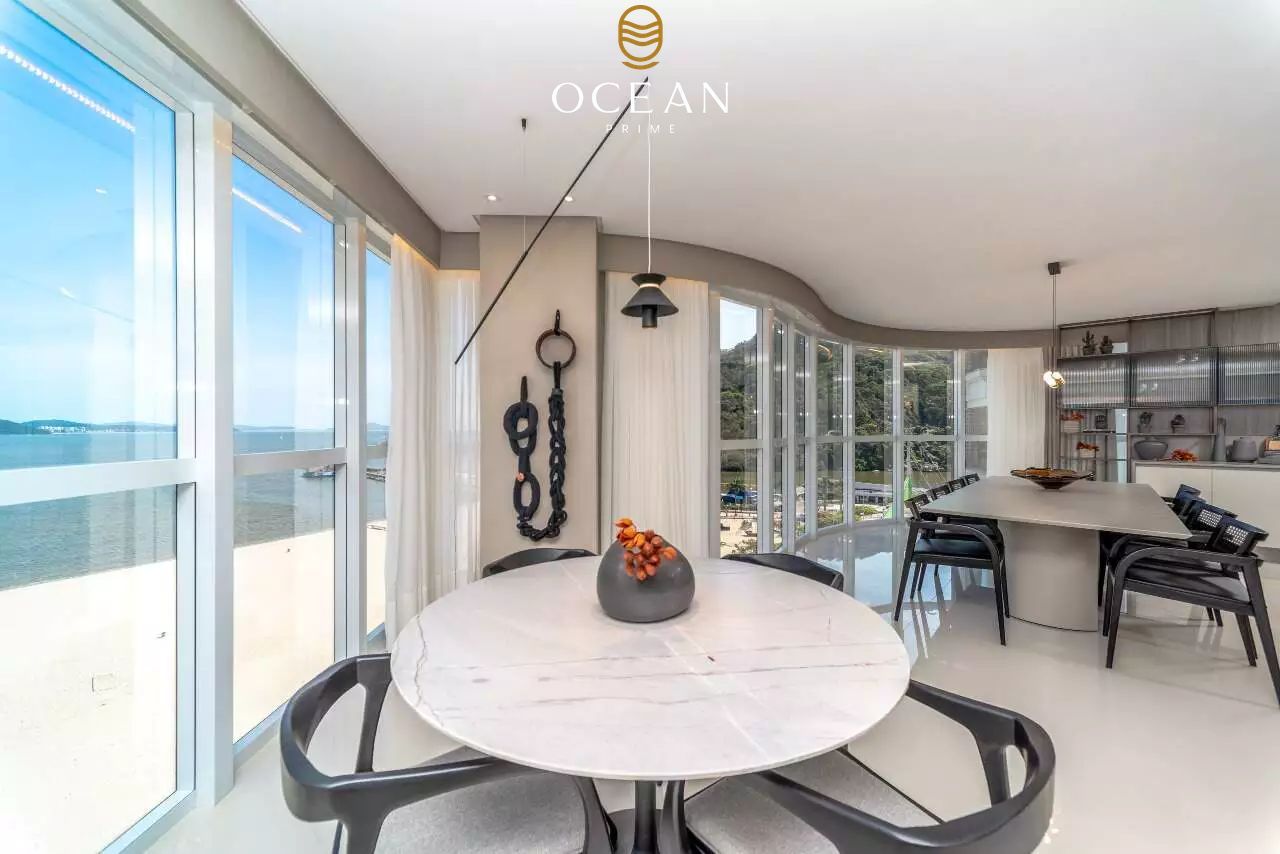 Apartamento à venda no Frente Mar: