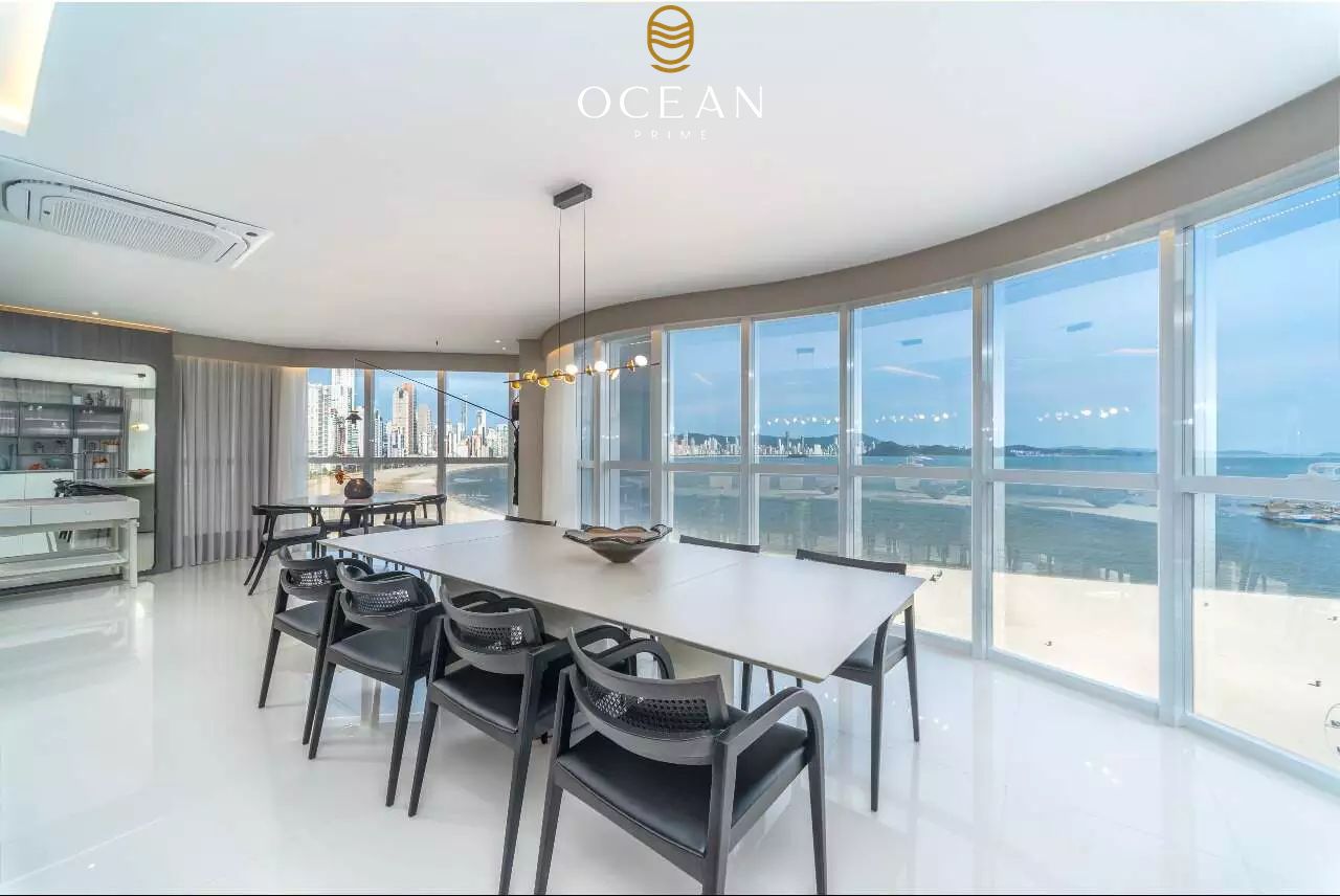Apartamento à venda no Frente Mar: