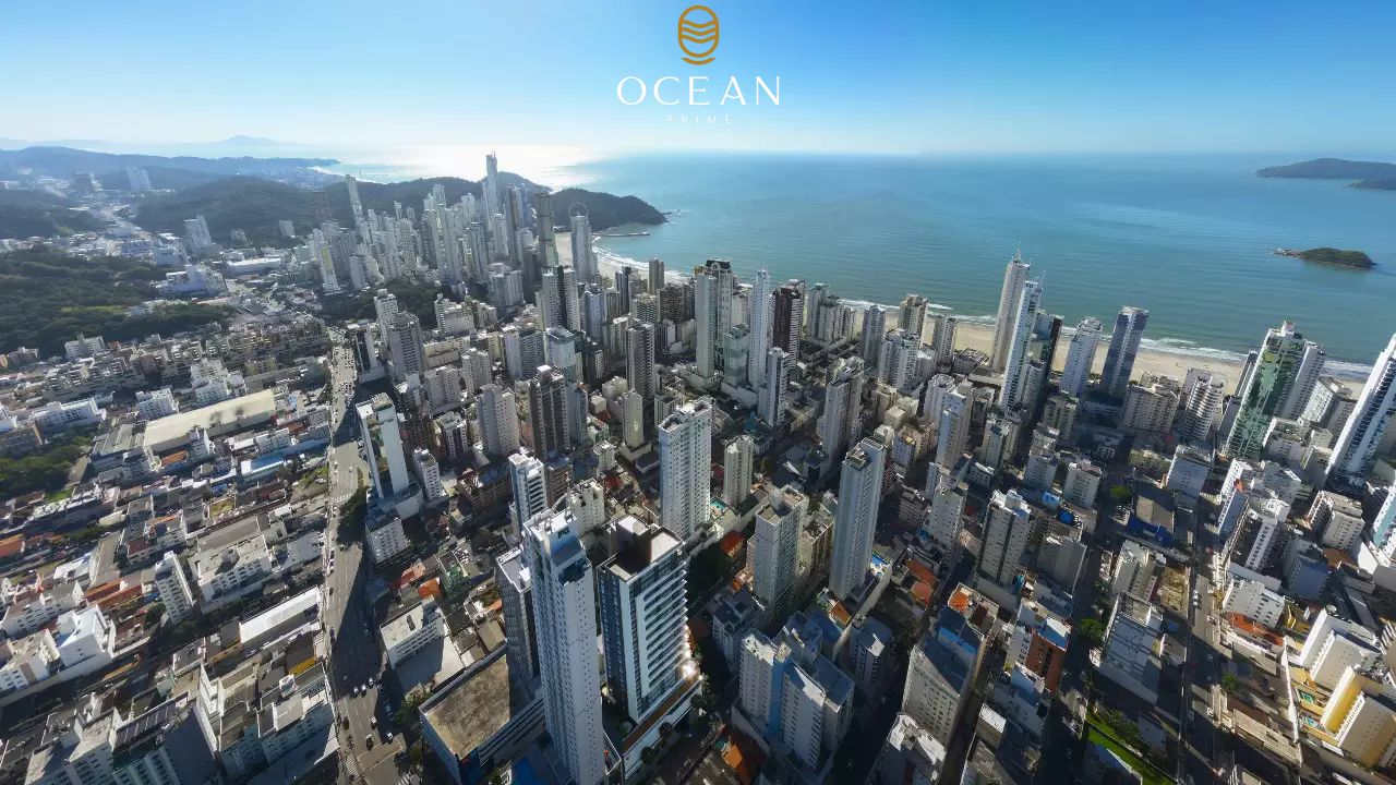 Cobertura Duplex à venda em Balneário Camboriú no Edifício Torre D'Aquino
