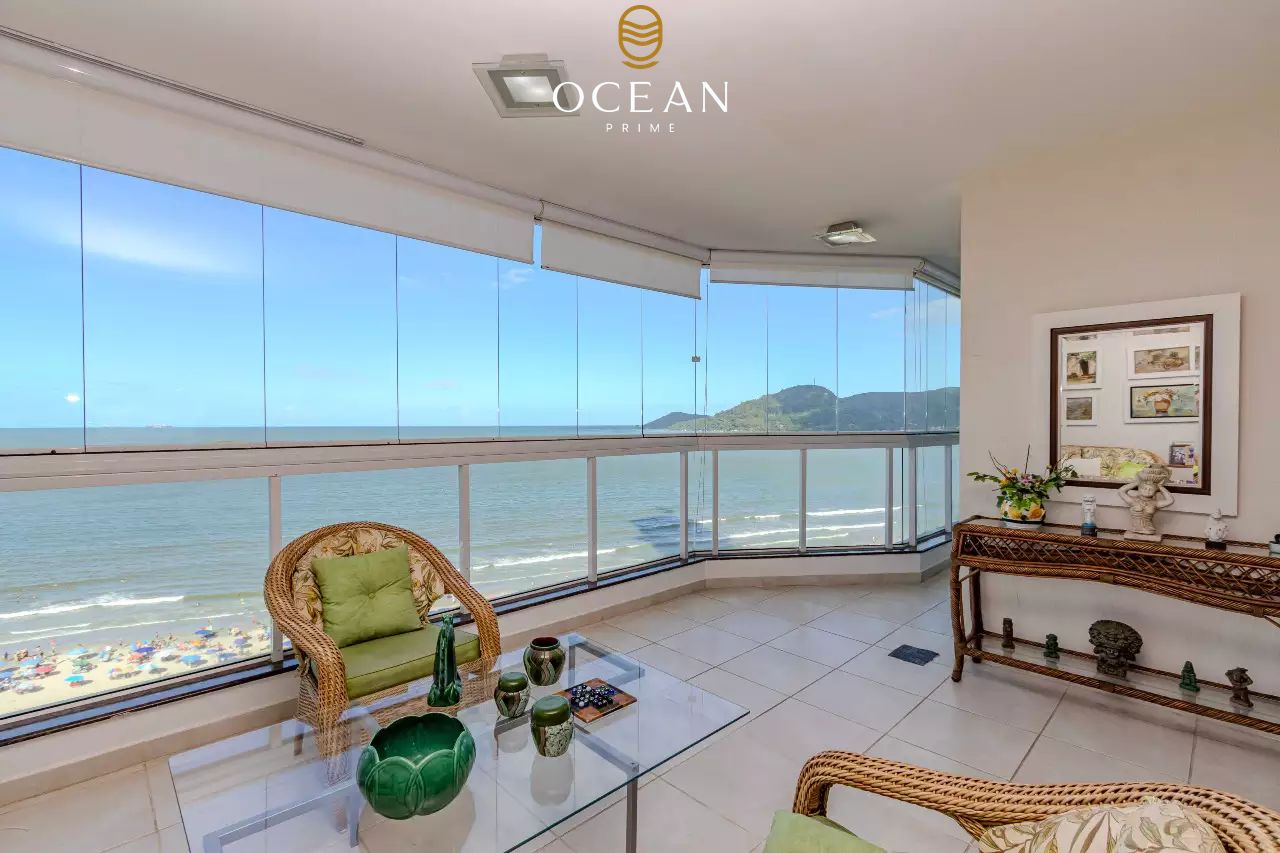 Apartamento à venda no Frente Mar: