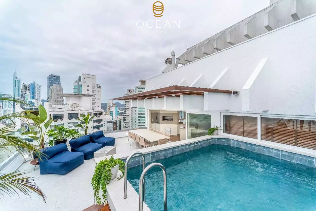 Cobertura Duplex à venda no Frente Mar: 