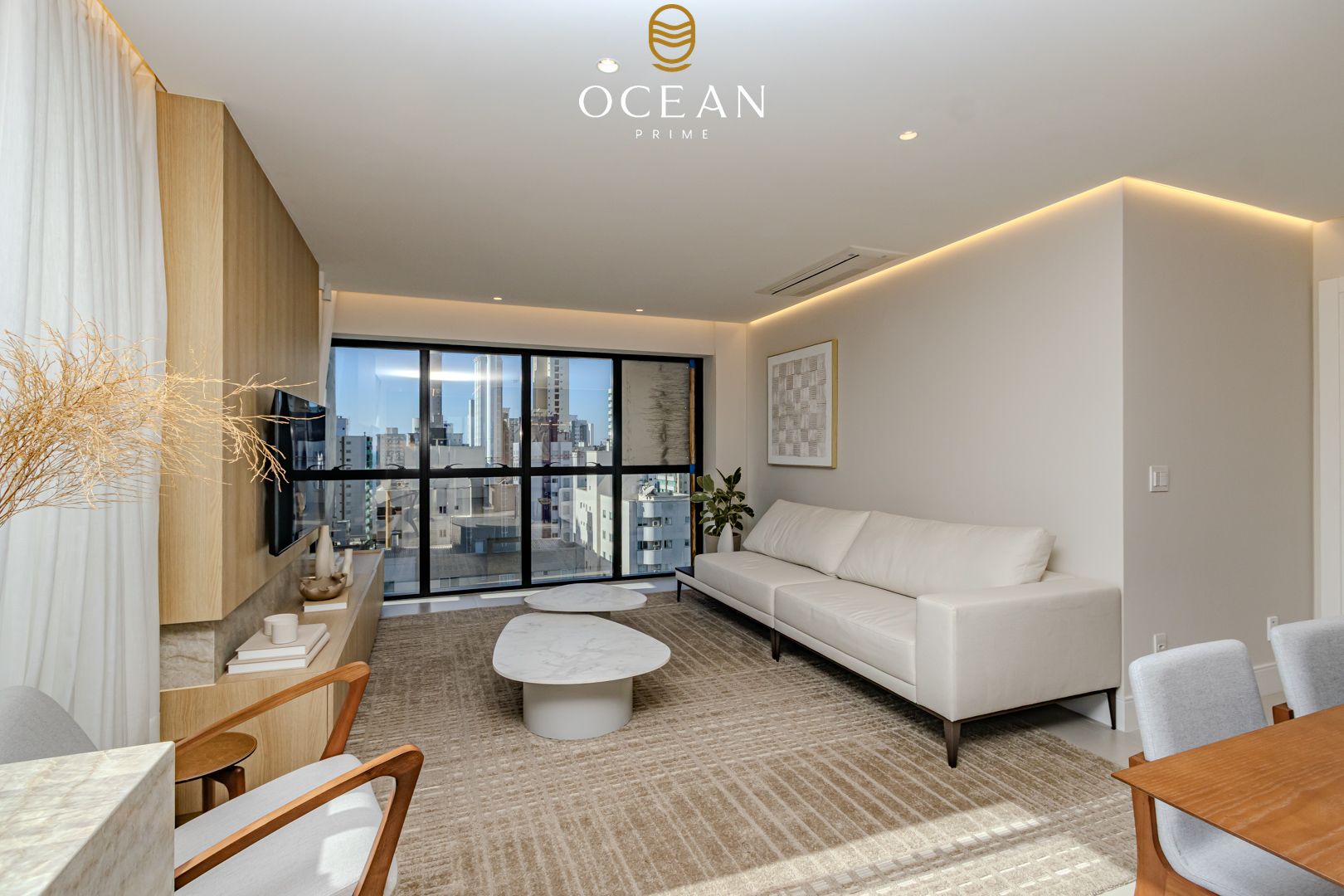 Apartamento à venda em Centro, Balneário Camboriú/SC — foto 2 de 28