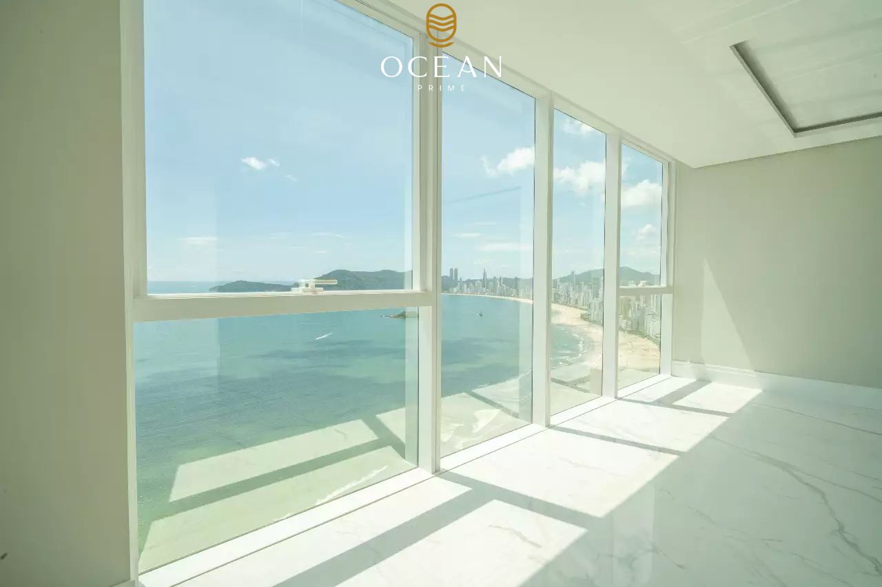 Apartamento à venda no Frente Mar: