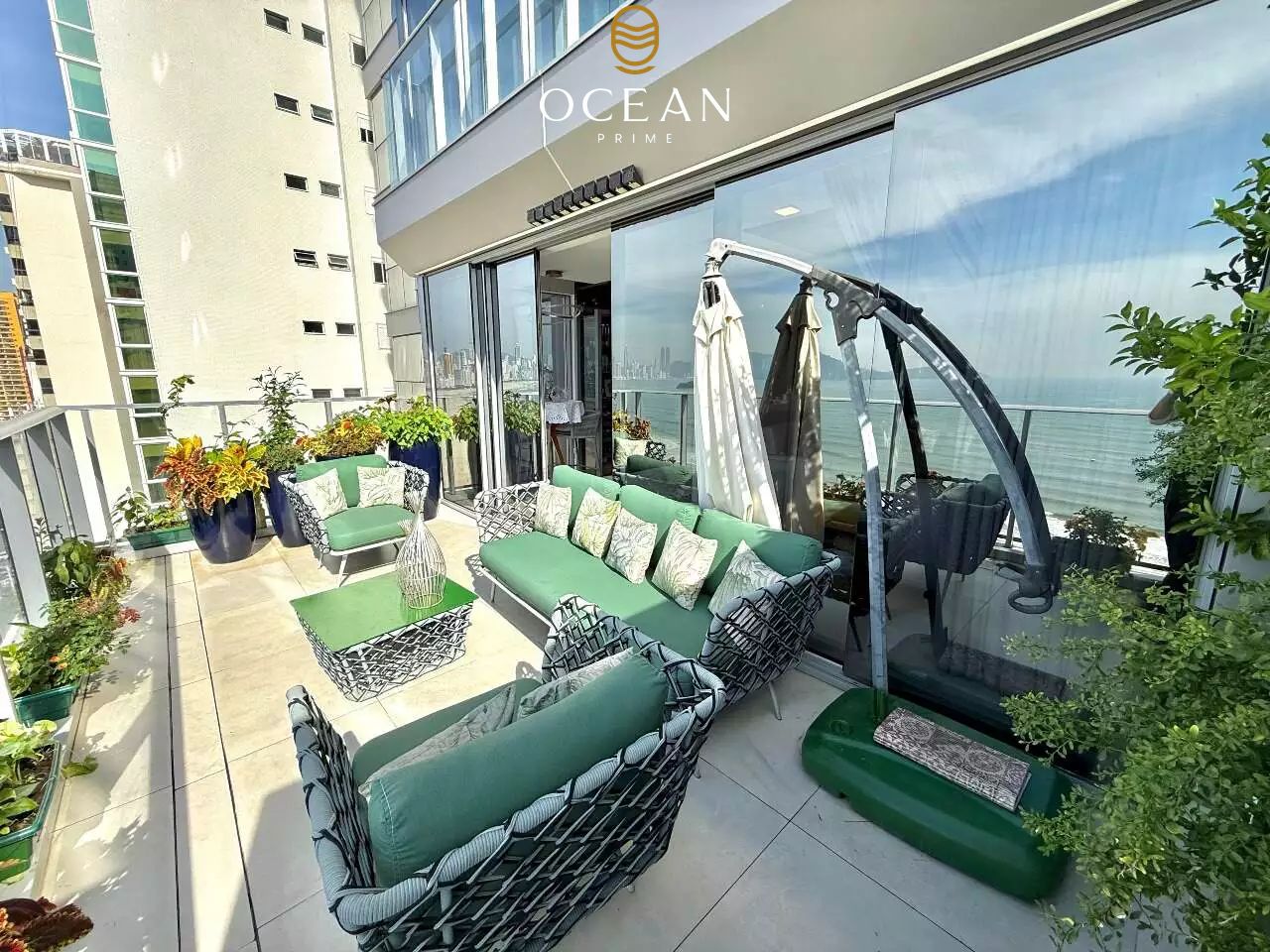 Apartamento à venda no Frente Mar: 
