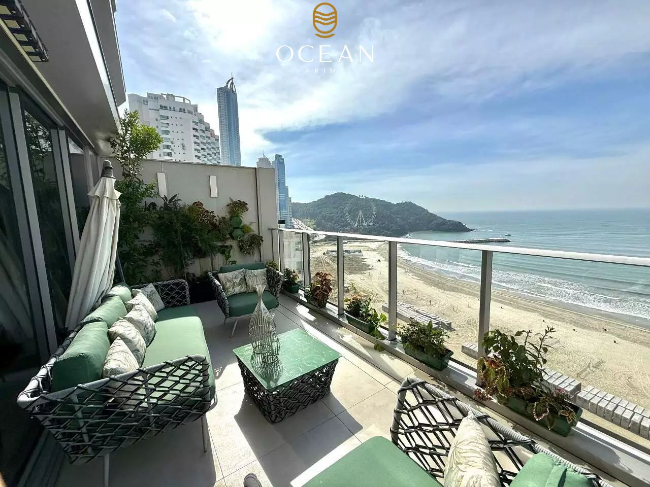 Apartamento à venda no Frente Mar: 
